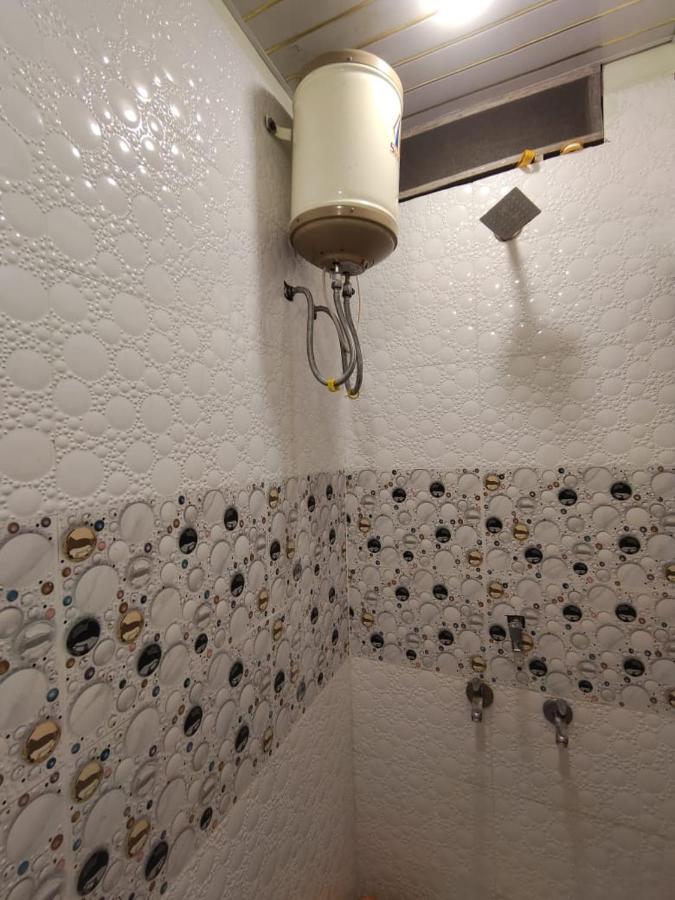 Hotel Chhavi Ujjain Bagian luar foto
