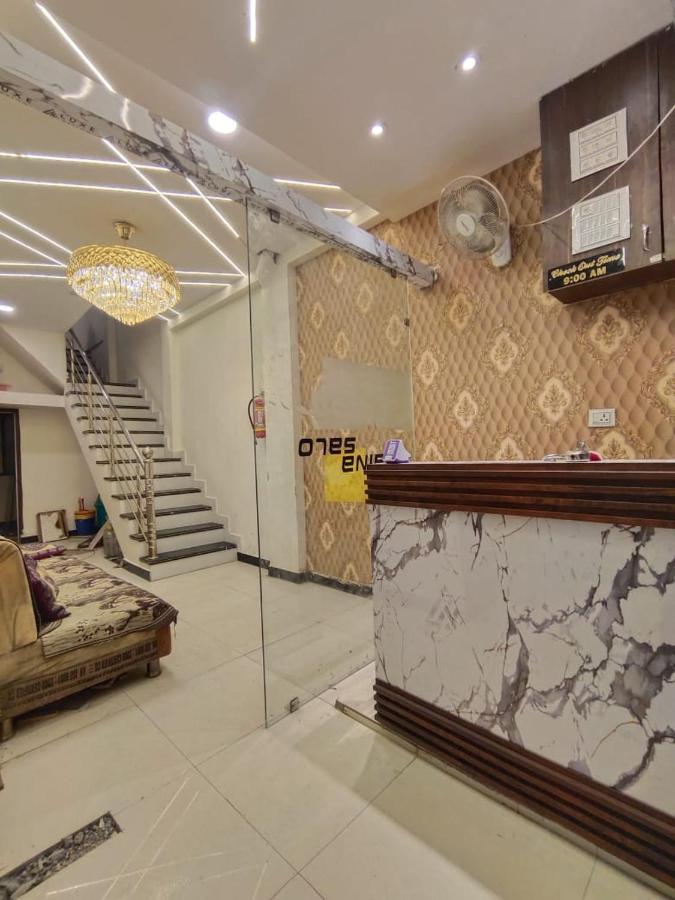 Hotel Chhavi Ujjain Bagian luar foto